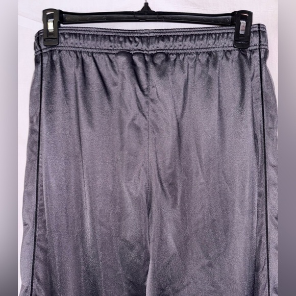 Fila Black Joggers with Drawstring Waistband and Lightweight Design - Picture 6 of 9